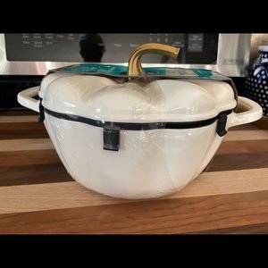 Pioneer Woman Pumpkin 3.5 quart Dutch Oven